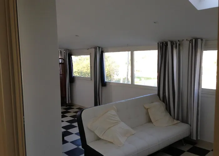 Maison T3 500m De La 度假居